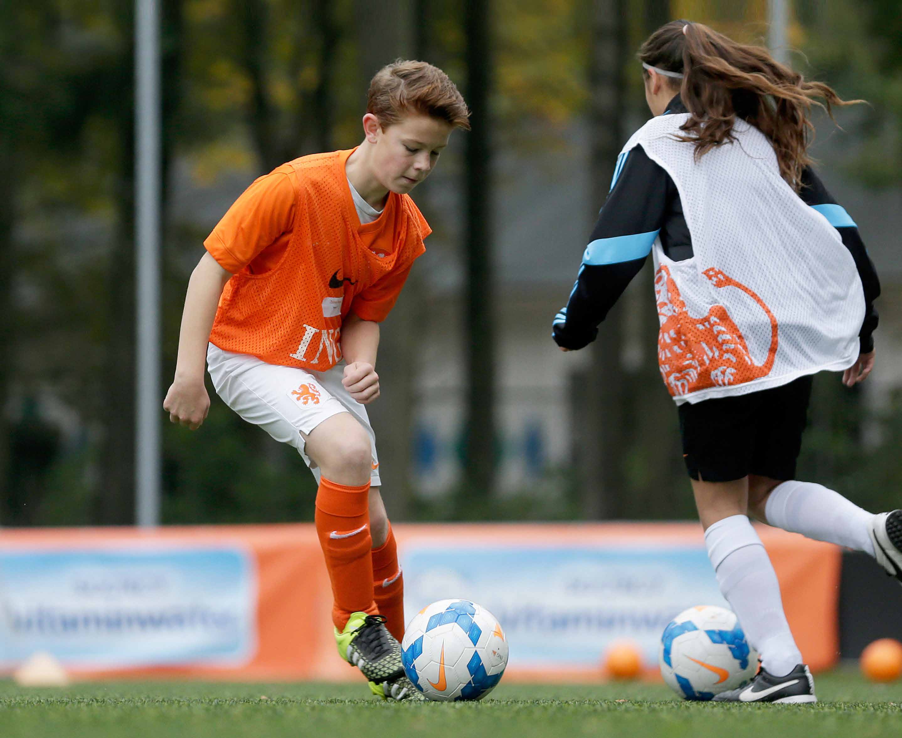 INLEIDING Vrienden- & Vriendinnendagen zijn bedoeld voor jongens en meiden in de pupillen- en/of juniorenleeftijd.