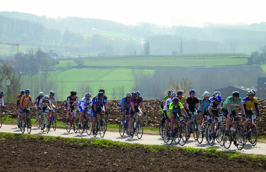 Ronde van Vlaanderen voor Beloften Kom supporteren voor de toekomstige helden van de wielersport! Op zaterdag 12 april. PROGRAMMA 12.30 uur: 15.30 uur: 16.00 uur: 16.