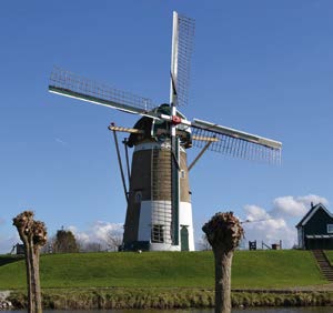 De omgeving Nieuw-Beijerland heeft circa 3.750 inwoners en ligt midden in de polder ten westen van Oud-Beijerland. Het dorp Nieuw- W N Beijerland behoort tot de Gemeente Korendijk.