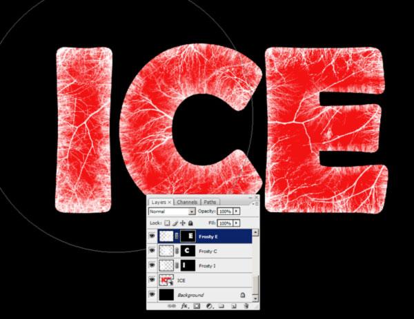 Stap 7 Geef ook telkens een passende naam aan de lagen (vb ijs letter C ). Gebruik lineaire penselen voor de vorm van de letter en een groot penseel voor de diepere ijs scheuren.