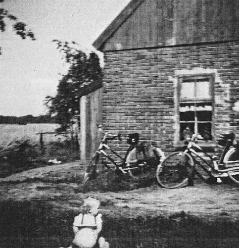9. Nog meer grensstreek en Limietweg Familie Harms De streek tussen de Limietweg en de grens is vanaf 1875 bewoond.