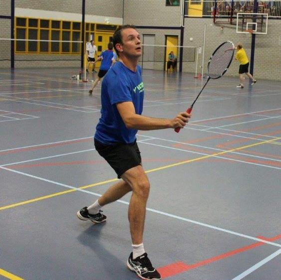 NIEUWSBRIEF JEUGD JANUARI FEBRUARI 2017 VAN DE VOORZITTER VINCENT Ten eerste wens ik iedereen een mooi, gezond en sportief jaar toe. We hopen er met elkaar weer een mooi (badminton)jaar van te maken.