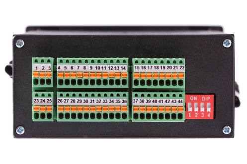 Overzicht communicatie Sensoren: SSI ingang Ingang voor sensoren met SSI. Het aantal clockpulsen en databits zijn instelbaar, evenals de overdrachtscode (Gray, binair).