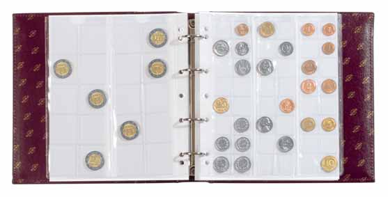 Het NUMIS systeem 33 Classic NUMIS muntenalbum Compleet album in het Classic-design incl. 5 NUMIS-bladen en 5 witte schutbladen. Kunstleren ringband in boekbinderskwaliteit, met 4-ring-mechaniek.