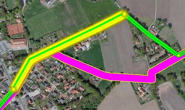 Maar ook deze: een weg die gedeeltelijk niet samenvalt met de LF-achtergrondkaart: Deze foutenlijst telt momenteel meer dan 2000 afwijkingen. Dat is veel.