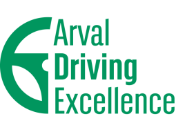 ARVAL DRIVING EXCELLENCE De trainingen en workshops van Arval Driving Excellence hebben als doelstelling een duurzame attitudeverandering teweeg te brengen bij uw bestuurders, zowel voor bestuurders
