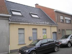 Egemstraat 69 475 2 Egemstraat - dicht centrum: Een alleenstaande gelijkvloerse woning met zicht op weide (schapen van de eigenaar) - garage (+ parking 2 auto's) - zuidgericht terrasje met klein