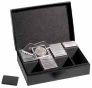 92 QUADRUM accessoires Muntencassette PRESIDIO voor QUADRUM-Muntencapsules en Munthouders Muntcassette in zwart kunstleder uitgevoerd voor het opbergen van 100 QUADRUM muntcapsules.