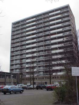 Groot onderhoud Den Haag In maart 2009 wil Vestia Den Haag Zuid-Oost starten met het groot onderhoud aan 256 woningen aan de Stieltjesstraat.