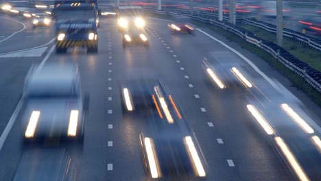 Meer verlichting, minder slachtoffers Volgens een Noors onderzoek kan betere Openbare verlichting kan het aantal verkeersongevallen met vele tientallen procenten terugdringen.