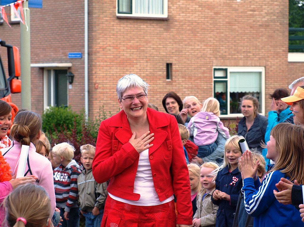 Afscheid juf Els Cappers op cbs De Meander Op woensdag 13 juni nam Els Cappers afscheid op cbs De Meander in Sauwerd. De afgelopen 7 jaren was zij 3 ochtenden in de week vrijwilliger op De Meander.