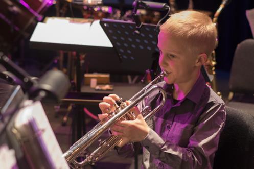 Zonder jeugd geen toekomst(muziek) Muziek maken is een prachtige hobby voor het leven, maar samen muziek maken is nog leuker. De KTVM probeert de jeugd enthousiast te maken voor de muziek.