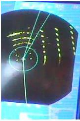 Figuur 6-36 Radarbeelden bij vermindering van de gevoeligheid van de ontvanger 100% gevoeligheid (links), 50% gevoeligheid (midden), 10% gevoeligheid (rechts) [ref.
