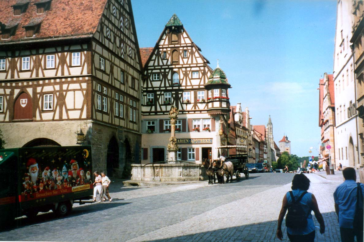 Rothenburg o/d Tauber. Straatbeeld. De vakantie kreeg een waardige afsluiting met een bezoek aan het schitterende Duitse stadje Rothenburg ob der Tauber.