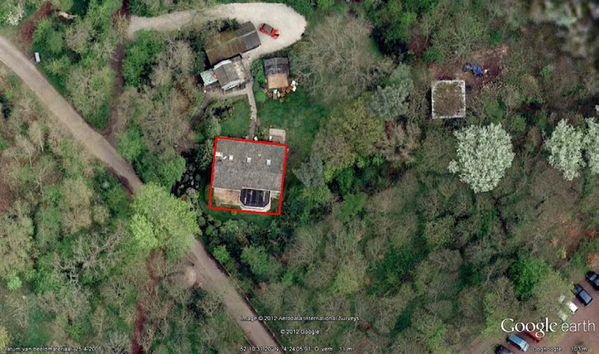 Figuur 27 Boven: ligging van de woning aan de Wassenaarseweg 152 (rood) ten opzichte van het Natura 2000-gebied Meijendel &