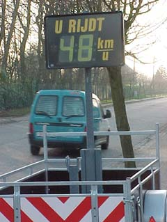 - 36-5.9. Verkeersdienst 5.9.1. Voorstelling Sinds 01 november 2002 beschikt de politiezone over een eigen verkeersdienst.