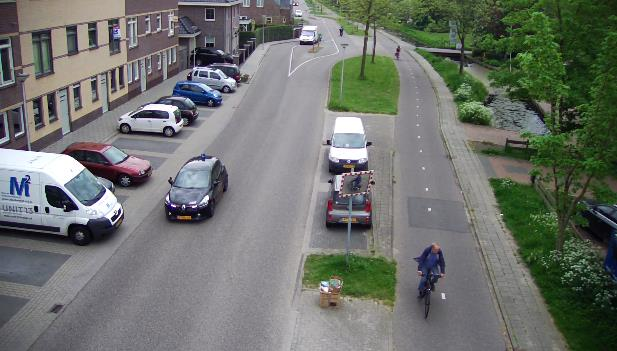 6 Conflictobservatie met camera s Op twee locaties op de Rijndijk (ter hoogte van het kruispunt met de Groenestein en ter hoogte van huisnummer 79) is het gedrag van verkeersdeelnemers met behulp van