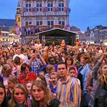 Vooraf Dit is het plan dat de Goudse binnenstadsondernemers (verenigd in de Samenwerkende Ondernemersverenigingen Gouda, S.O.G.) afgelopen maanden met elkaar hebben gemaakt voor de besteding van het budget uit het OndernemersFonds Gouda (OFG) in 2011.