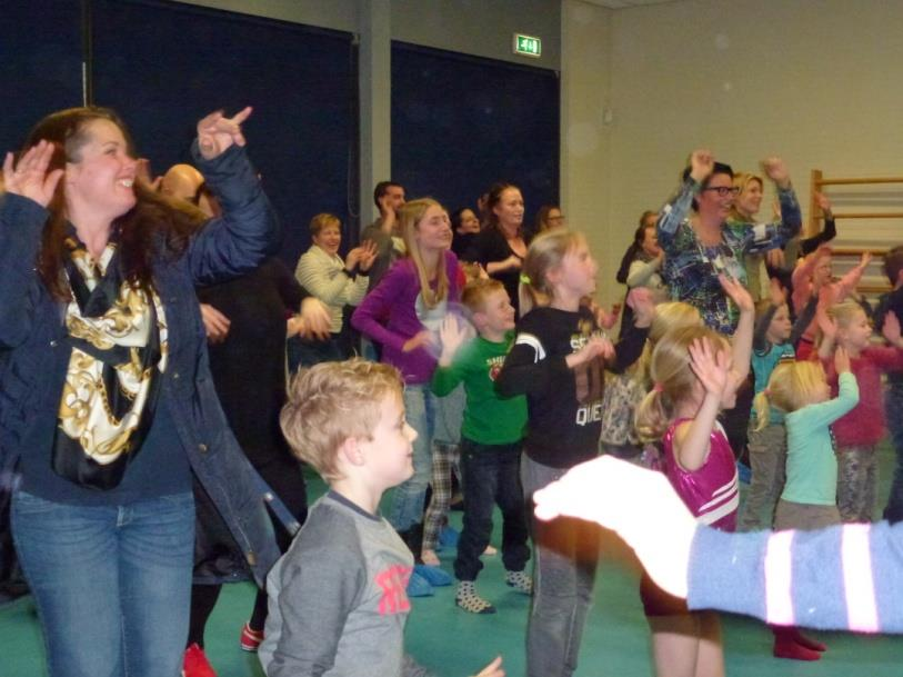 maar ook nog zijn broertje en zusje.na het voorleesontbijt hebben alle kinderen nog een pyjamamodeshow gelopen op een heuse catwalk.