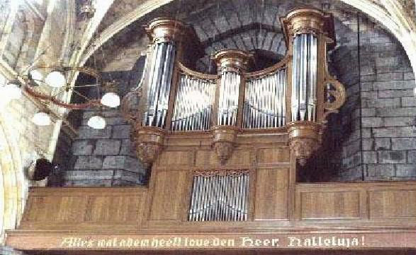 SintJanskerk Sint Janskerk In de kas van het in 1780 door Binvignat/Houtappel in deze kerk geplaatste orgel bouwde Verschueren Orgelbouw (Heythuysen) in 1992 ten dele met oud pijpwerk een nieuw
