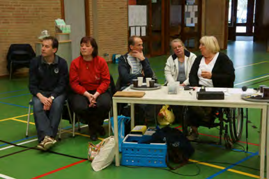 Hoop driesetters tijdens Aangepast Badminton toernooi in Delft Zaterdag maart vond bij de vereniging Redeoss in Delft een aangepast badminton toernooi plaats.