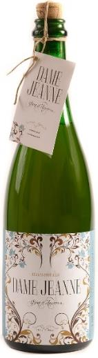 Dame Jeanne (Brasschaat) Brut sur lie Blond Brut Bier 8,5% vol. Bij het openen van de fles, kan u een natuurlijke aroma waarnemen. Dat komt door gebruik van natuurlijke hoppen en verschillende mouten.