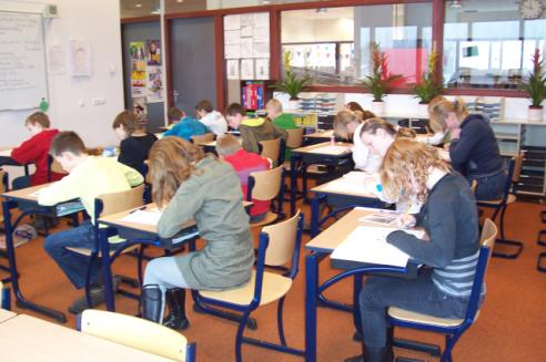 Onze school bezoekt in januari/februari, om en om, de open dagen van twee scholen voor voortgezet onderwijs in Zwolle, te weten de Van der Capellenscholengemeenschap en de