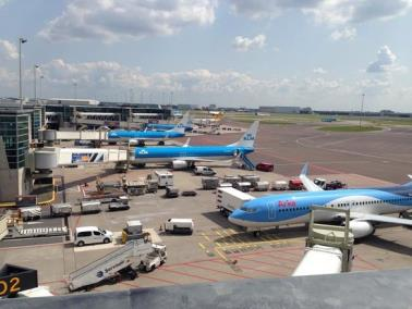 Bollenvelden en Schiphol achter de schermen Eerste reis, WOENSDAG 12 APRIL 2017 Om 8.