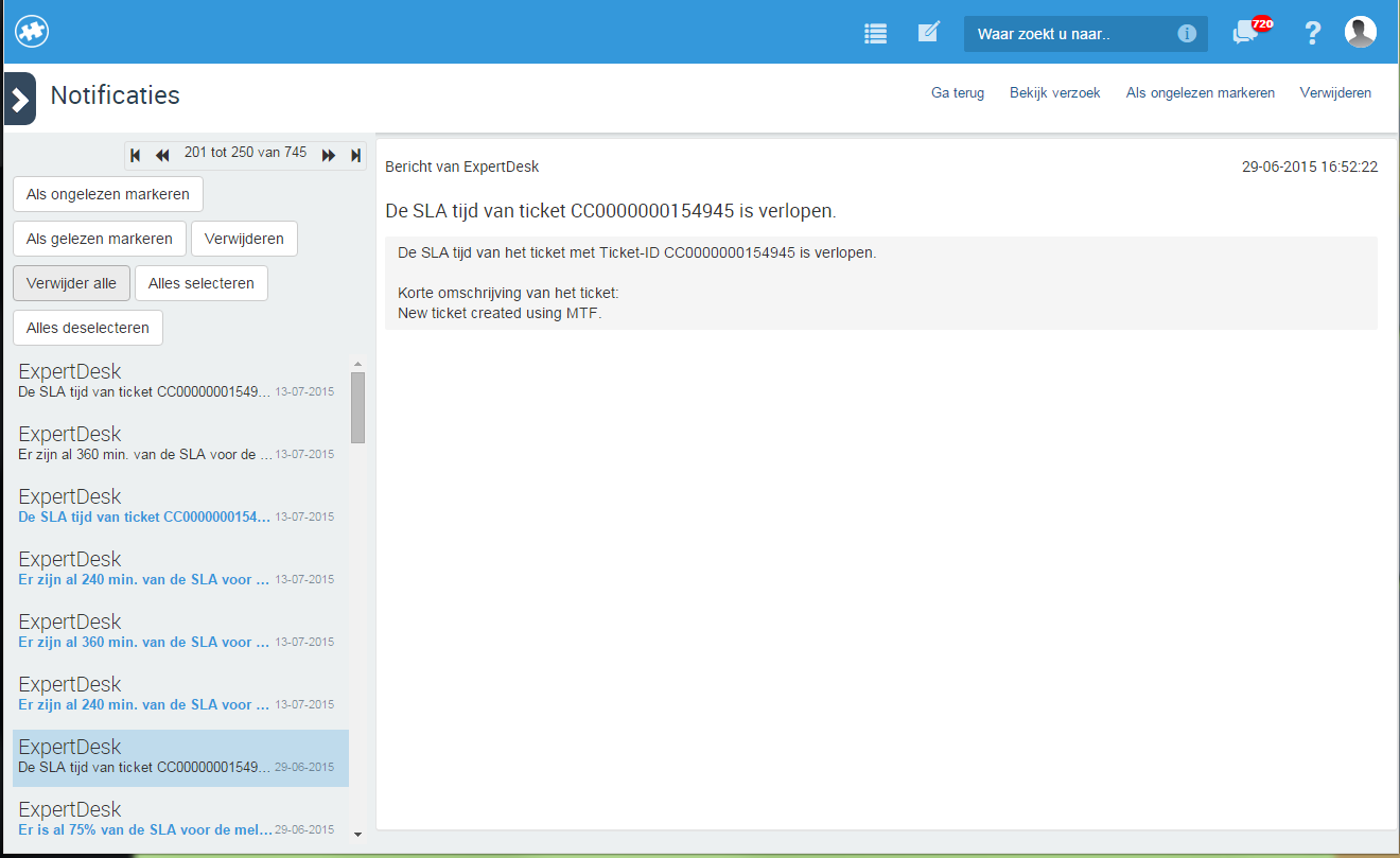 02 NOTIFICATIES Houd uw klanten en uw servicemedewerkers per e-mail of berichten in ExpertDesk up-to-date over de status van verzoeken.