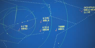 Milieu Om een luchthaven uit te baten is een milieuvergunning vereist. Het jaar 2004 werd vooral gekenmerkt door de activiteiten in verband met het dossier van de nieuwe milieuvergunning.