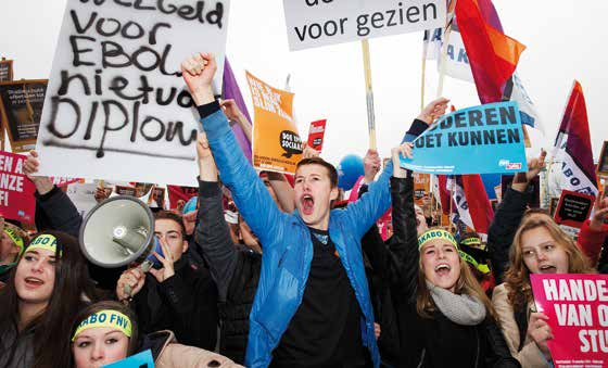 CAMPUS 20 november 2014 10 Fluitconcert voor Bussemaker Enkele duizenden studenten hebben op vrijdag 14 november minister Bussemaker uitgefloten tijdens het protest tegen het leenstelsel.