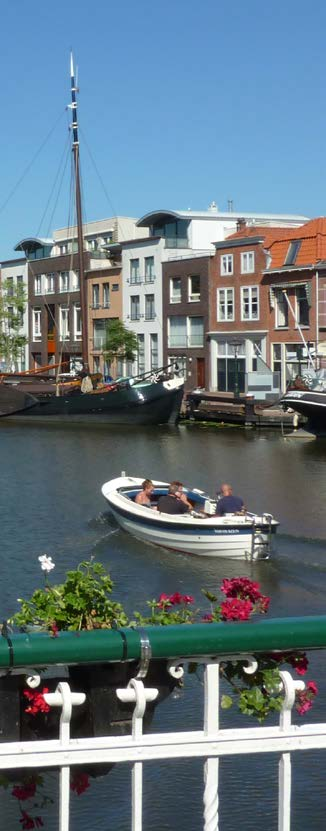 Inleiding Leiden is de vierde stad van Zuid-Holland en kent een rijke historie.