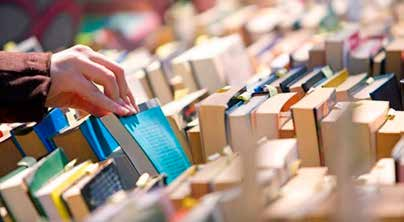Boekenverkoop Zaterdag 17 en zondag 18 oktober 2015 Tweedaagse boekenmarkt met afgevoerde bibliotheekmaterialen.