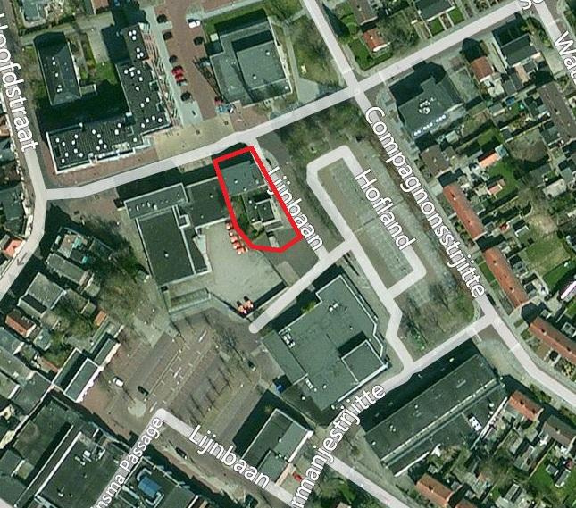 1. INLEIDING 1.1 Aanleiding Aan de Hofland 2 te Gorredijk is de sloop van het gebouw van de voormalig Frieslandbank gepland. Over de herbestemming van dit terrein is geen informatie verstrekt.