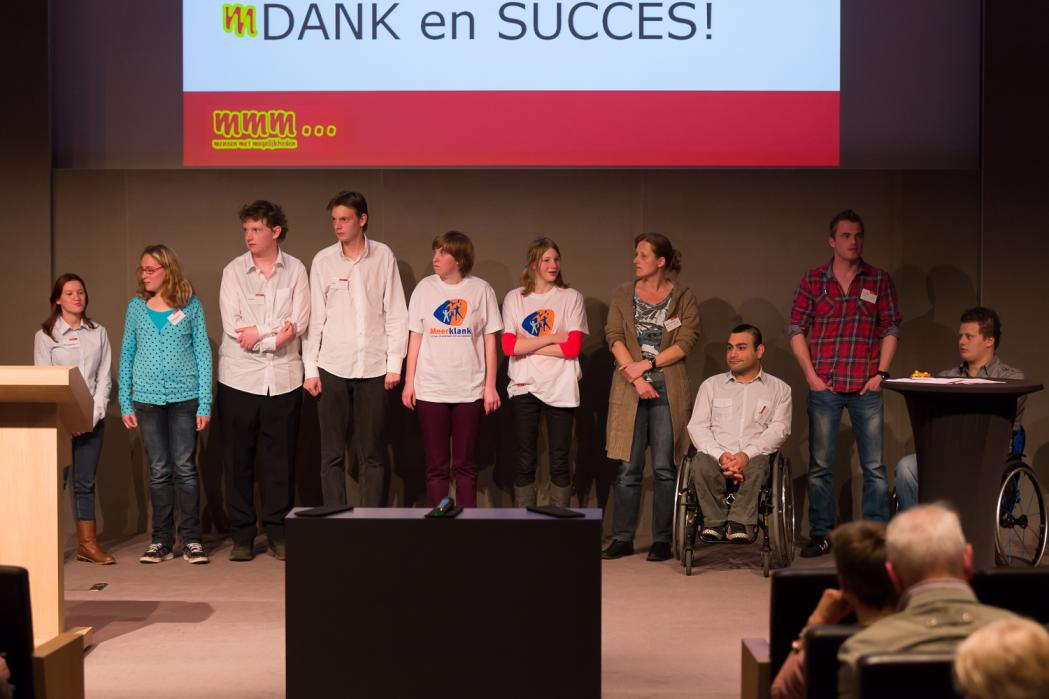 Laten we van onze eilandjes afkomen Het zijn veelzeggende citaten van jongeren en professionals uit films die documentairemaker Maaike Broos maakte naar aanleiding van het project MMM.