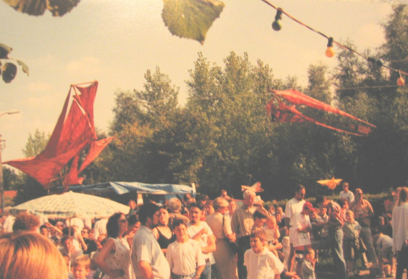 4. Activiteiten in en rond estaminet In den Bouw tijdens de tweede helft van de jaren 1980.