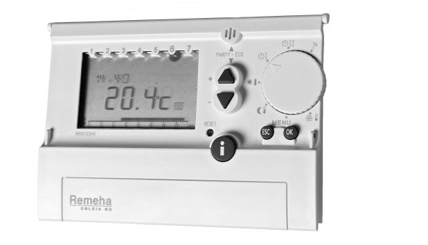 1. Voorwoord Celcia 20 is een digitale klokthermostaat én weersafhankelijke regelaar voor de regeling van de ruimtetemperatuur.