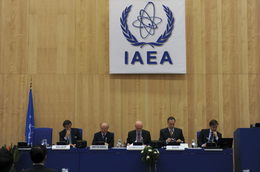 IAEA-vergadering in 2011. Foto: IAEA Een goed akkoord? De vraag is: is dit een goed akkoord? Eigenlijk is het een volstrekt overbodig akkoord.