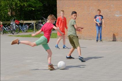 SCHOOLGIDS CHRISTELIJKE BASISSCHOOL DE SLAGKROOIE 2016-2017 RINGSTRAAT 22 7848 BW