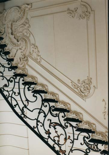 Stadspaleizen van een derde salon uit de representatieve reeks na de trapsael. Deze verdeling dateerde mogelijk uit de tijd dat de familie de Fraula of Roose het paleis bewoonde.