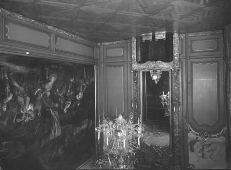 Architectuurtaal Antwerpse schrijnwerker en beeldhouwer Jacques Verberckt werkte immers in Parijs met Boffrand aan de verfraaiing van Hôtel de Soubise.