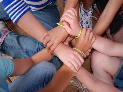 Inclusief speelplein (4 15 jaar) Vanaf deze zomer willen we meer aandacht besteden aan kinderen met een beperking en het samenspelen met anderen kinderen!