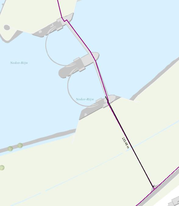 3 De locaties 3.1 Stuw - Driel Bij de stuw bij Driel is potentie voor meer dan 100kW aan waterkracht. Voor de aansluiting hiervan zijn twee opties.