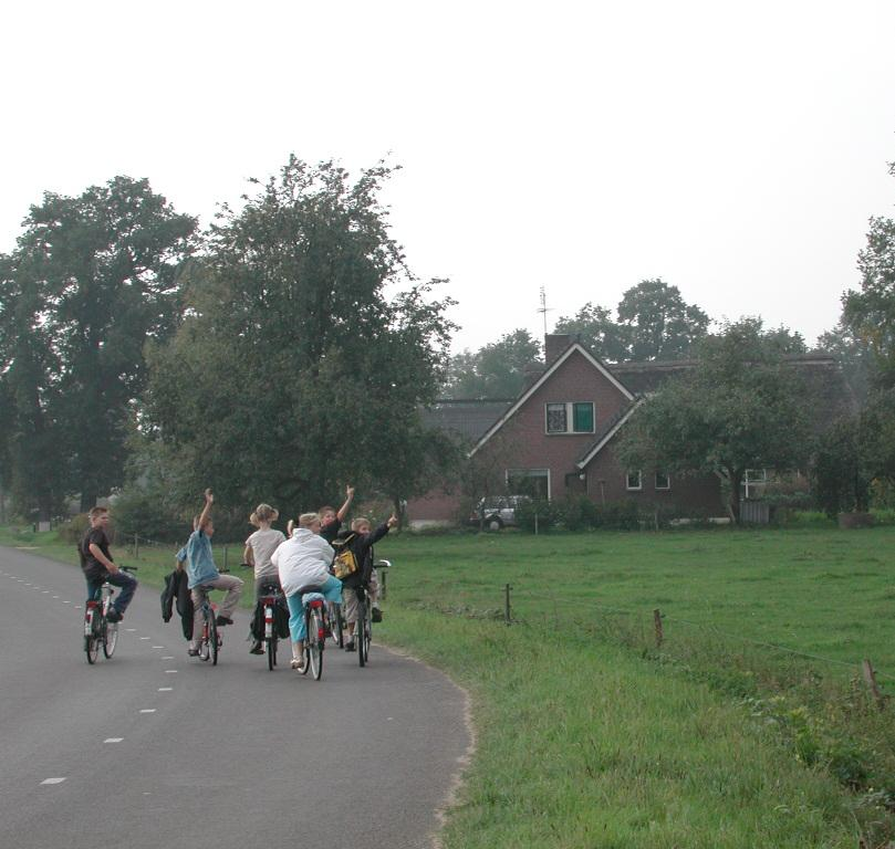 3 Het belang van Groene en Blauwe Diensten Verandering in het landschap Deze paragraaf is een beeldverslag ondersteund met korte teksten, tabellen en grafieken van de verandering van het landschap.