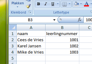 Leerlingen importen Links in de navigatie kunt u kiezen voor Leerlingen > Importeren. Hier kunt u eenvoudig leerlingen importeren in een klas. Klik op bestand kiezen en selecteer het Excel (.