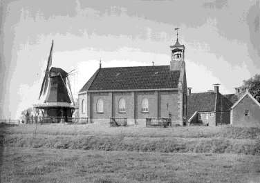 Jan is getrouwd te Delfzijl op zondag 2 juli 1769 voor de kerk met 217 Eelje. - Aike Jans ten Hove, geboren te Slochteren, gedoopt aldaar op dinsdag 1 januari 1771, zie 108.