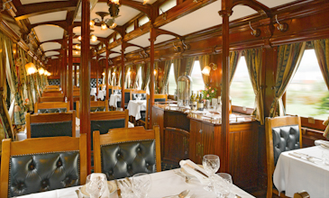 Reiservaringen In oktober 2013 maakte Hilly Snippe deze "Safari on Rails"- reis. Zij maakte hiervan een uitgebreid verslag.