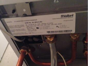 Diversen Er is een Vaillant ecotec plus ketel uit 2014 aanwezig. De CV-ketel is geschikt voor aansluiting op een zonneboiler systeem. 5.