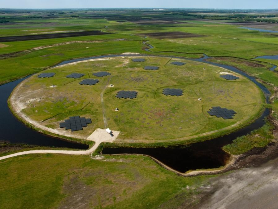 de meeste grote radiotelescopen zijn ook interferometers Westerbork Synthese Radiotelescoop Very Large Array, New Mexico LOFAR synthese telescoop voor > 1.