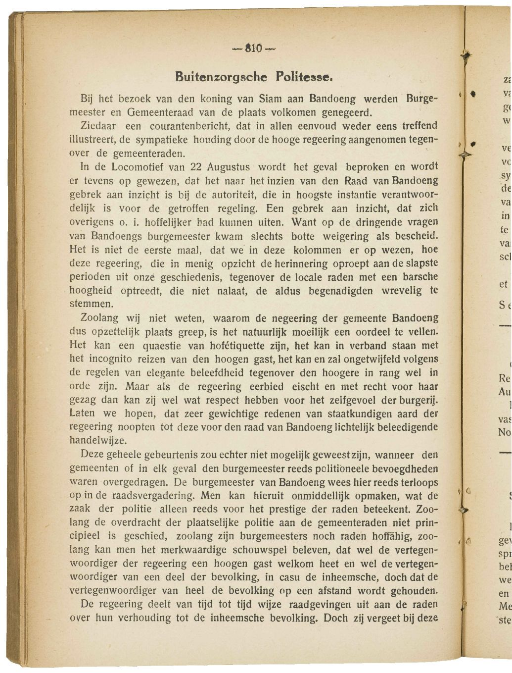 «10- Buitenzorgsche PoHtesse. Bij het bezoek van den koning van Siam aan Bandoeng werden Burgemeester en Gemeenteraad van de plaats volkomen genegeerd.